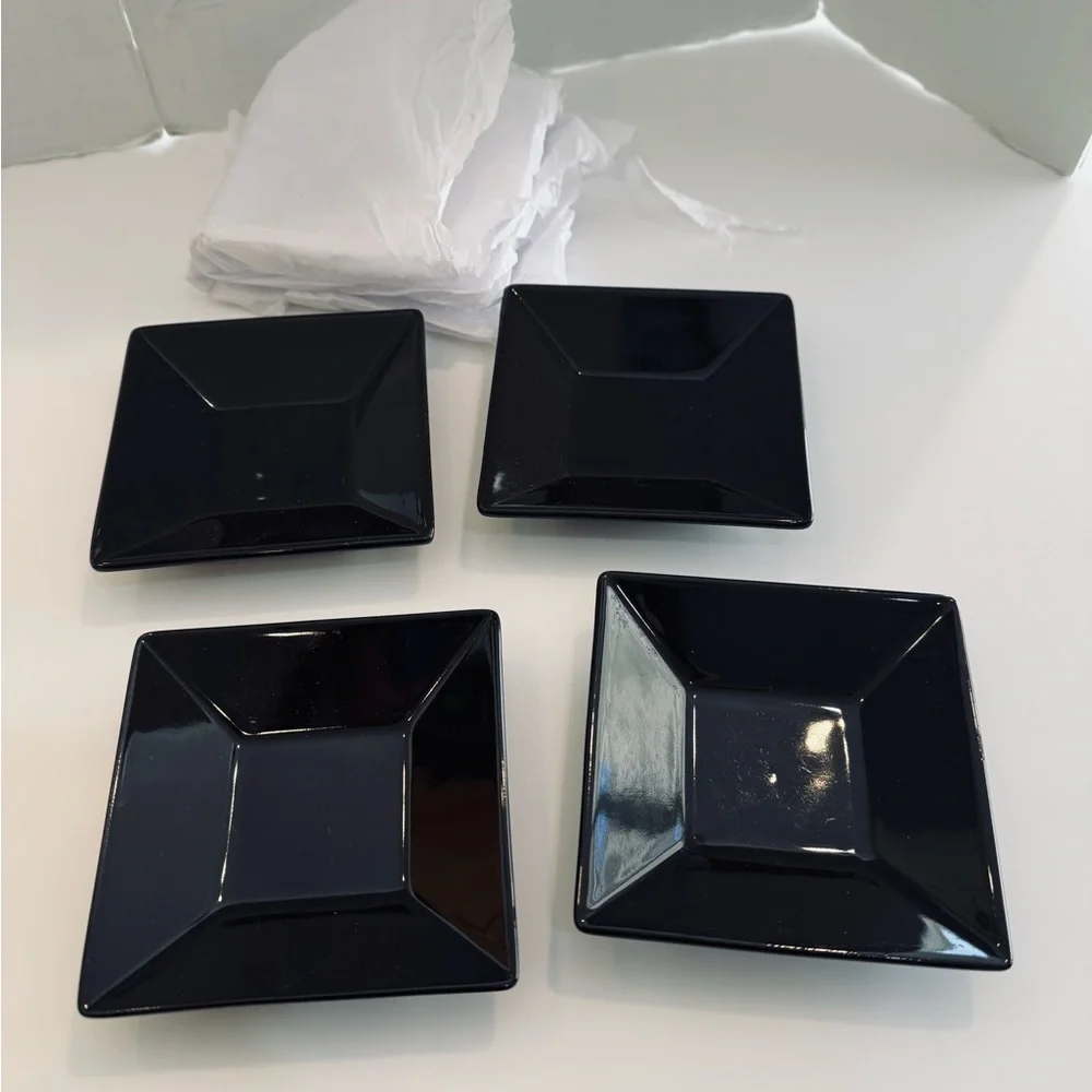Crate & Barrel Japanese Sushi and Soy Sauce Plates 4x4 inches